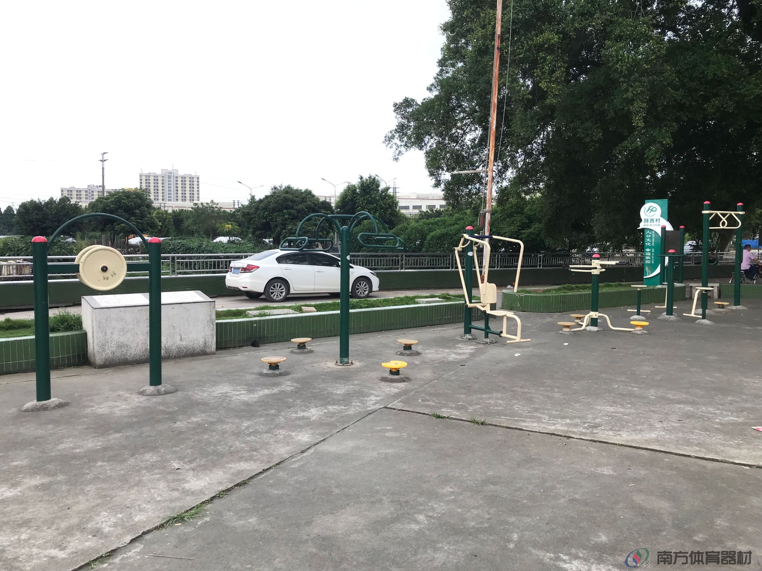 狮西村华南篮球场(图2) 狮西村华南篮球场(图2)